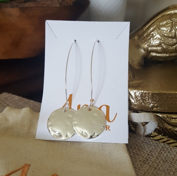 Aria Lattner Hammered Disc Silver Earrings - Picture 2 of 7